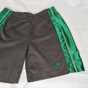 Boys Nike Active Shorts Size 7